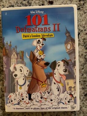Disney 101 Dalmatians II Patch's London Adventure - Blue & White Cover